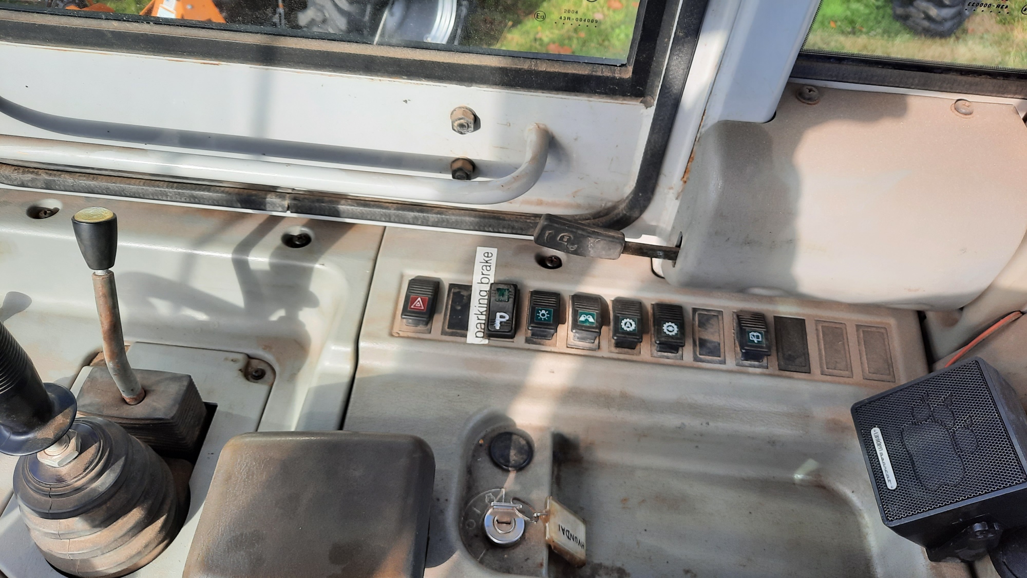 Hyundaihl730tm7 